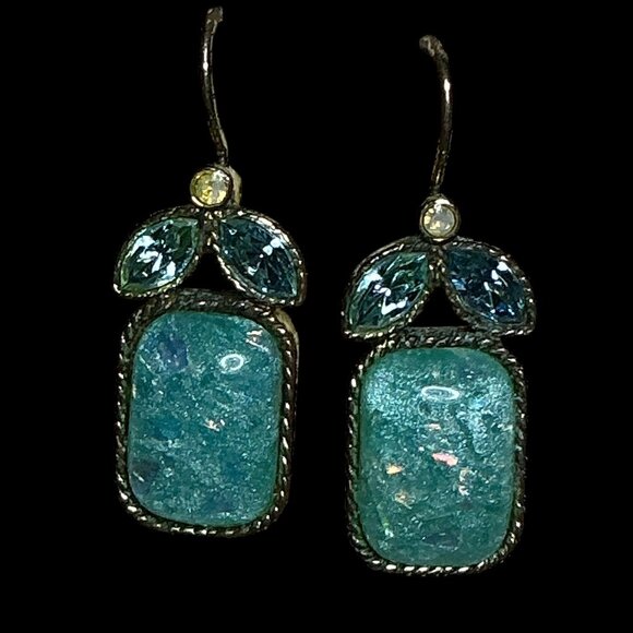 Avon Vintage Earrings - Picture 2 of 3